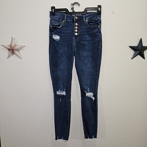 Celebrity Pink button, Distressed, Mid Rise size 7/28 super stretchy  sexy fit